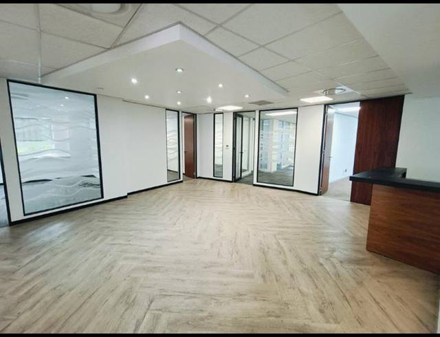 BUSINESS PROPERTY TO RENT IN BRYANSTON